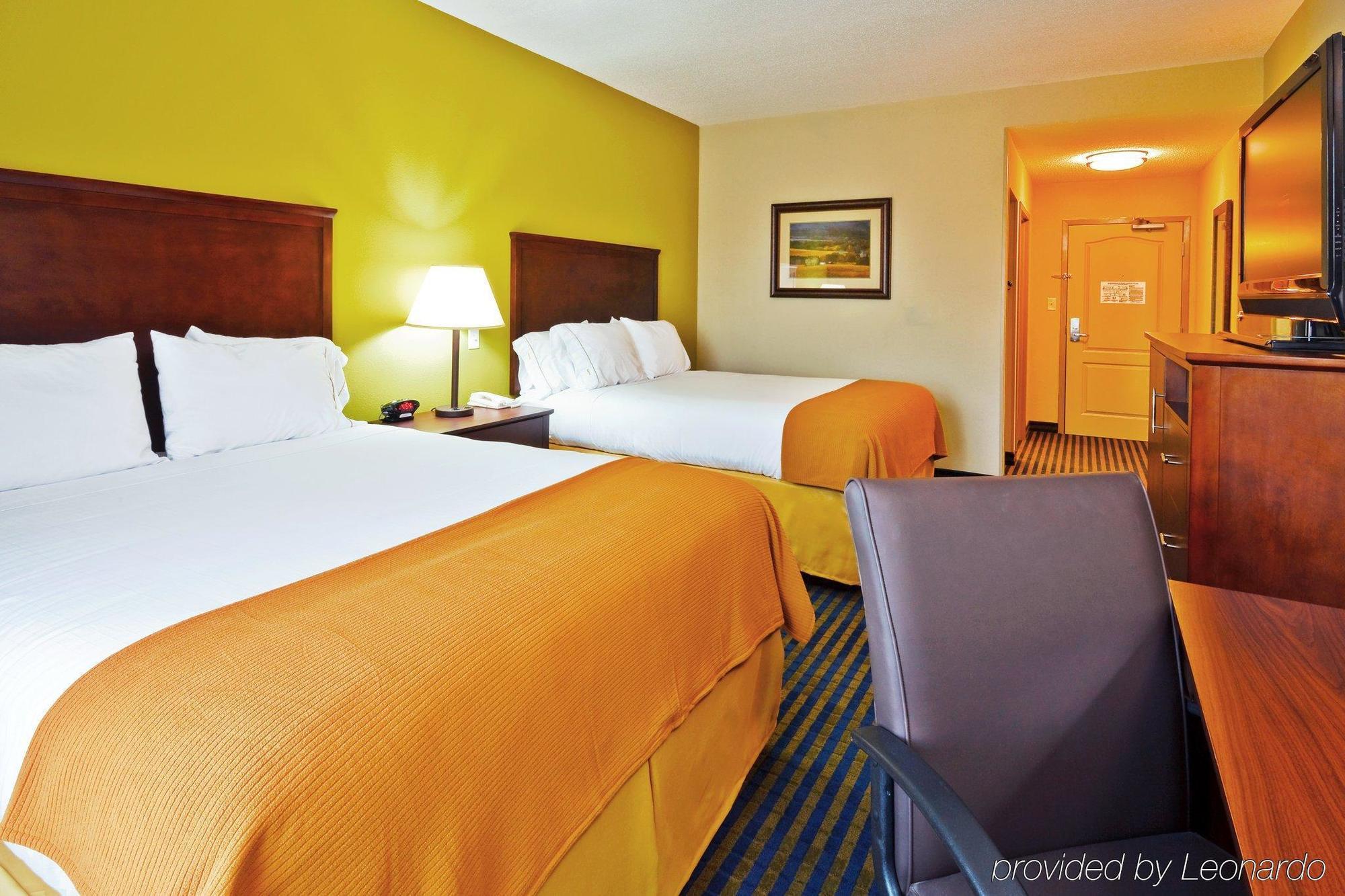 Holiday Inn Express Hotel & Suites Ooltewah Springs - Chattanooga, An Ihg Hotel Room photo